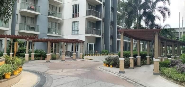 One Palm Tree Villas Naia Terminal 3 마닐라 외부 사진